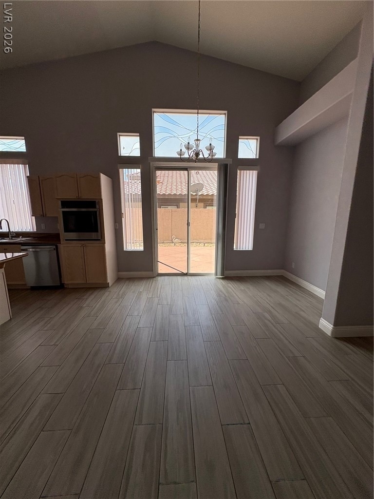 8727 Stockholm Avenue - Photo 14