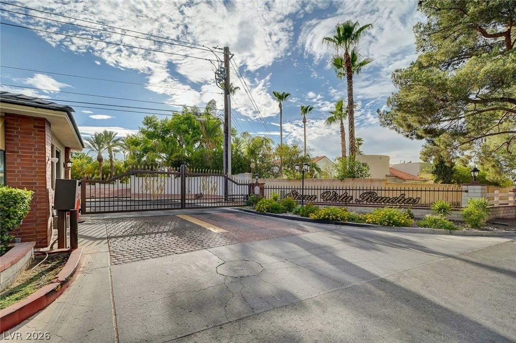 7258 Loma Alta Circle - Photo 73