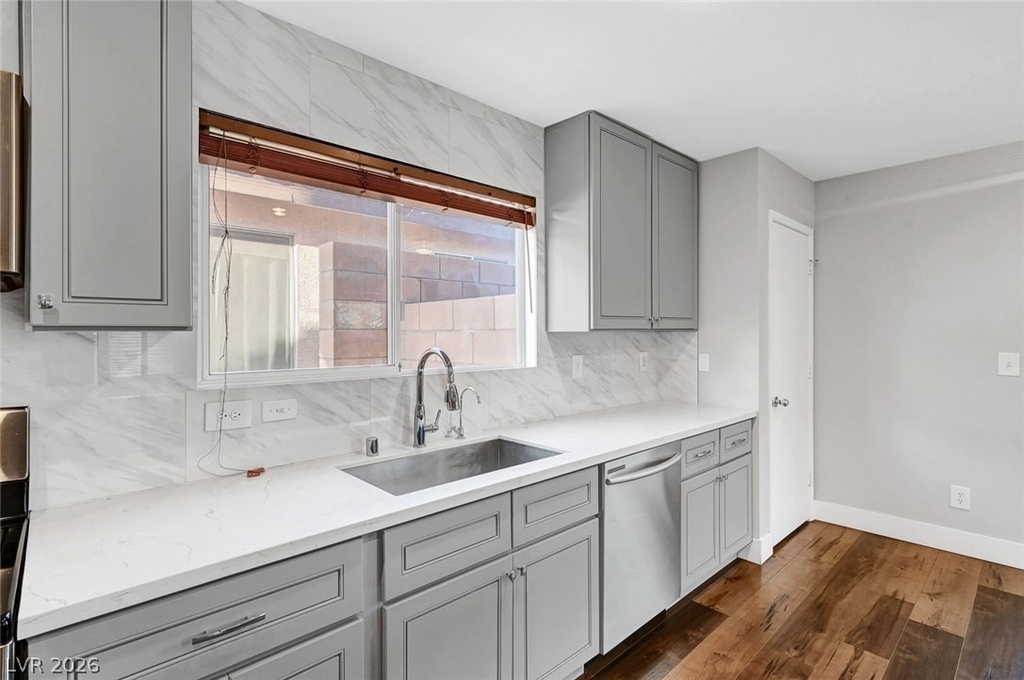 812 Sistine Street - Photo 15