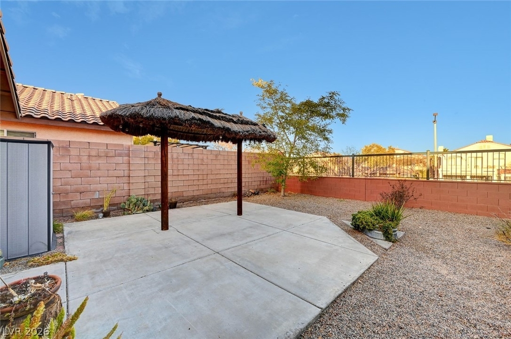 812 Sistine Street - Photo 33