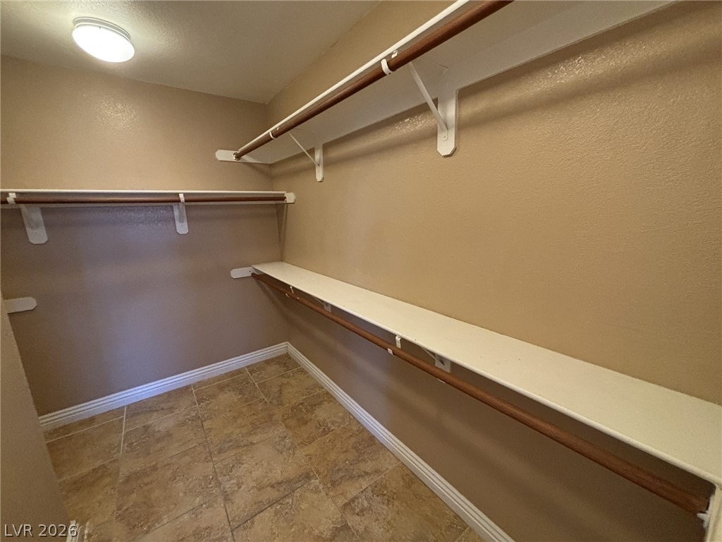10341 Hunters Meadow Avenue - Photo 16