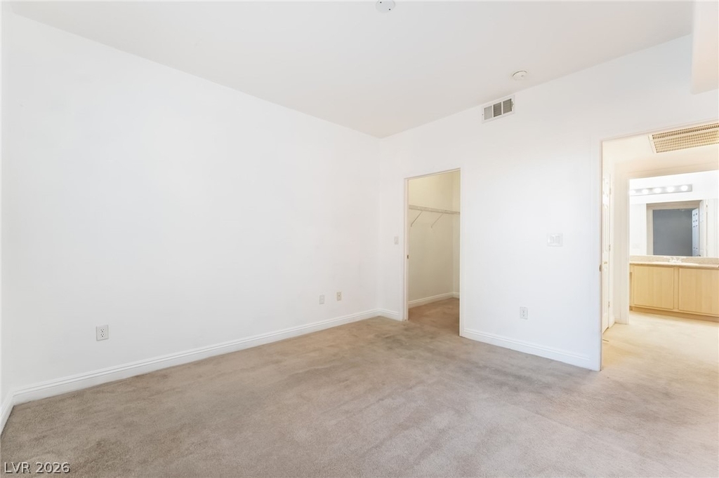 8000 W Badura Avenue - Photo 14