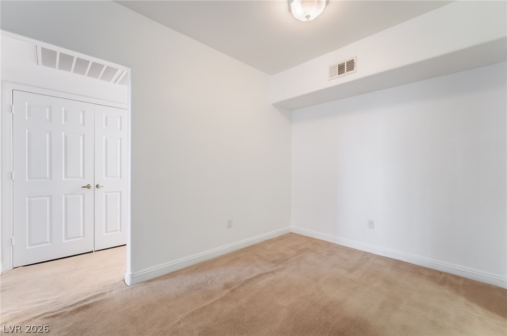 8000 W Badura Avenue - Photo 12