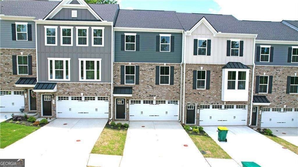 961 Woods Chapel Road - Photo 0