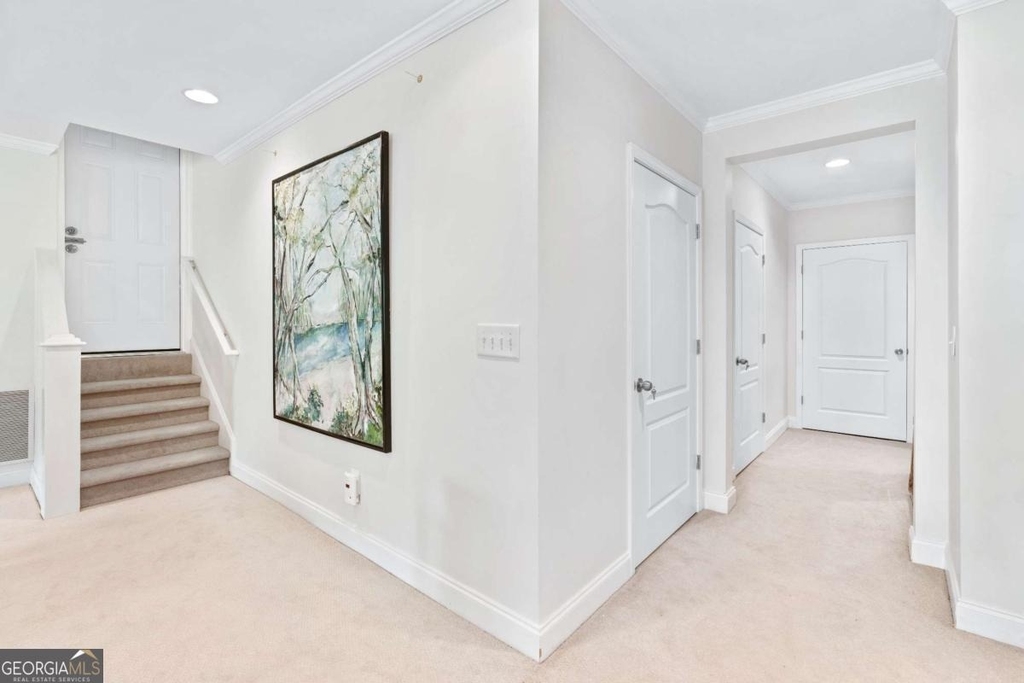 4260 Beverly Lane Ne - Photo 12