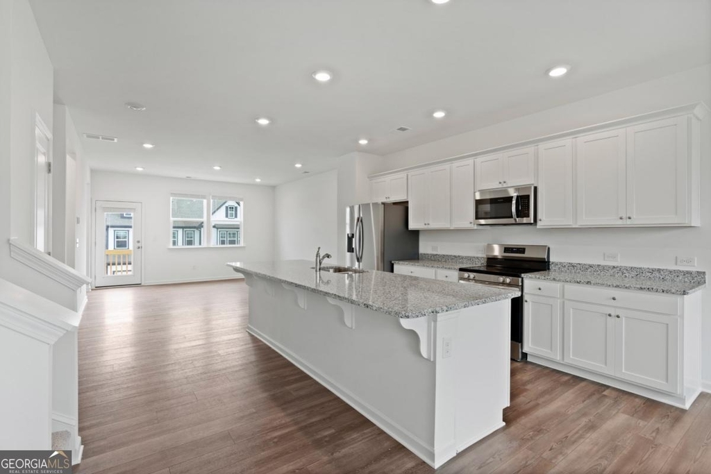 15 Constitution Avenue - Photo 4