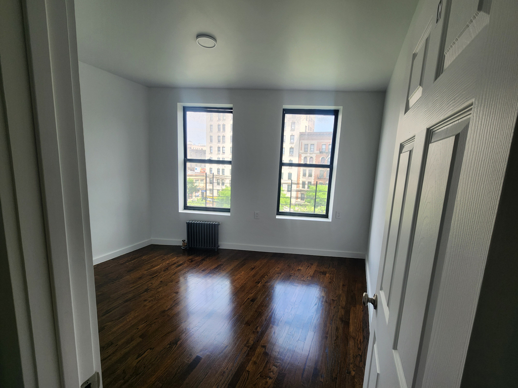 601 West 156th Street - Photo 4
