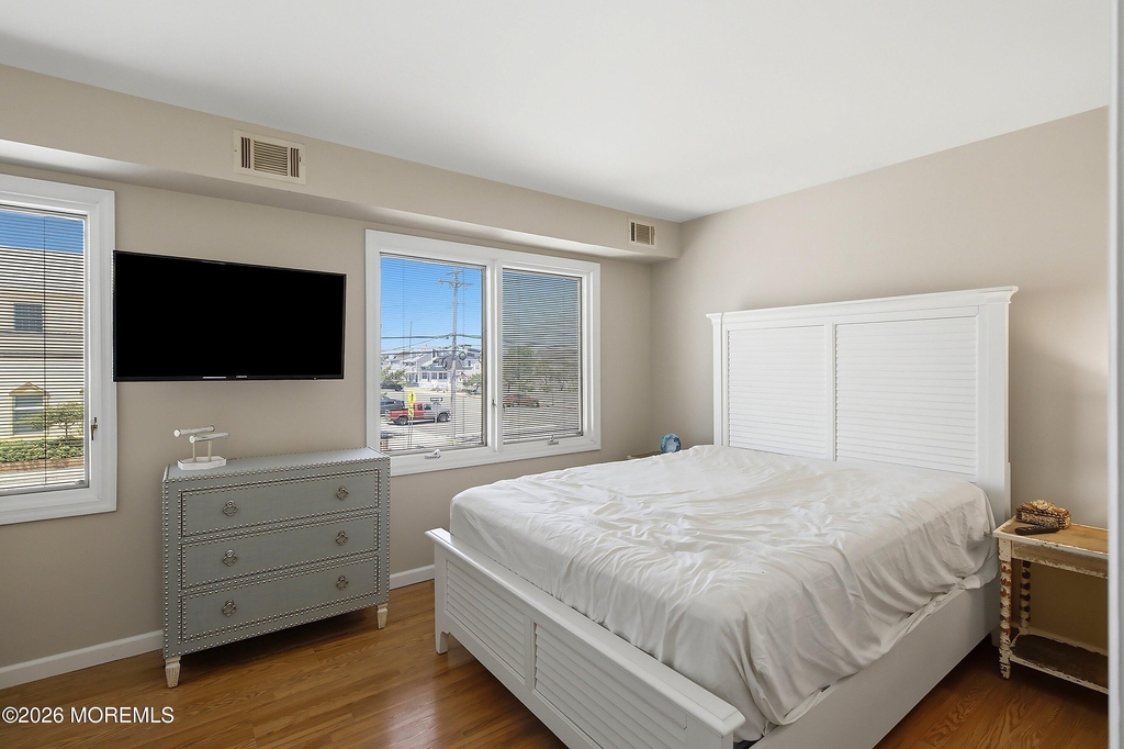 26 Philadelphia Avenue - Photo 11