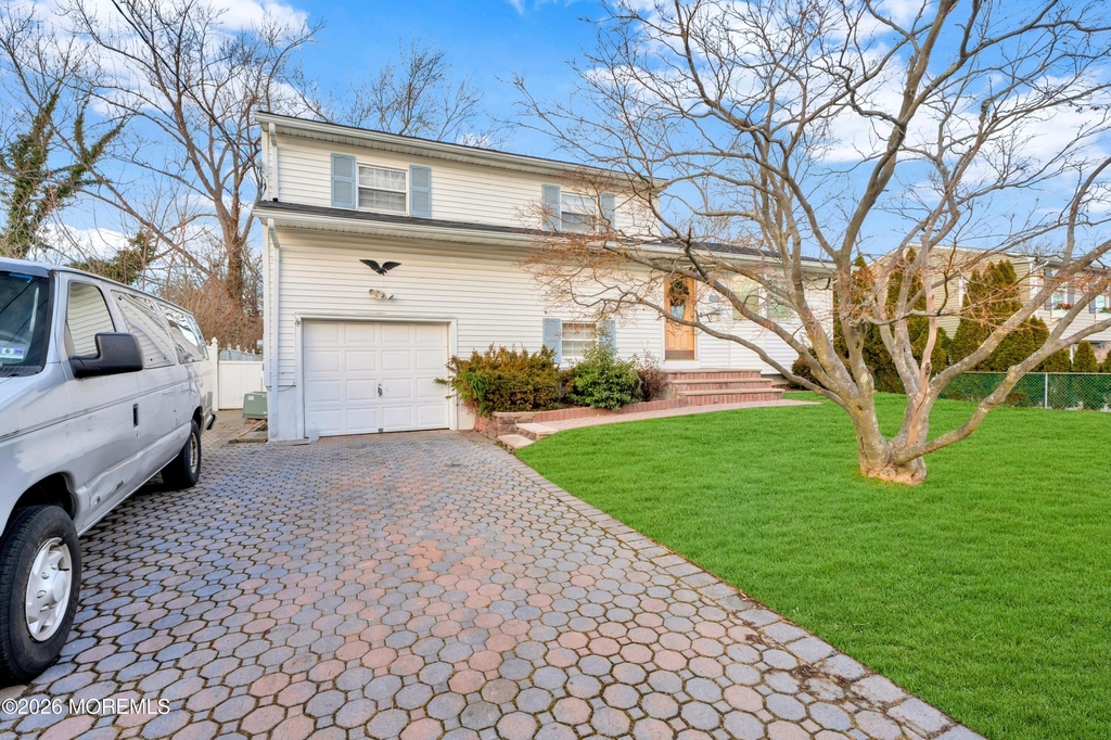 1121 Darlene Avenue - Photo 1