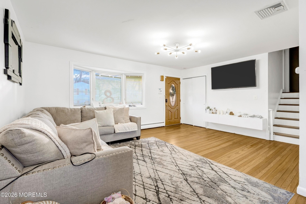 1121 Darlene Avenue - Photo 2