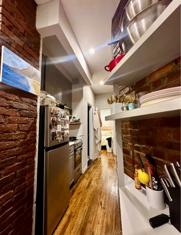 57 Thompson Street - Photo 3