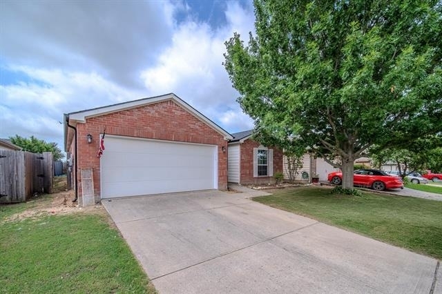 2037 Cedar Trail - Photo 1
