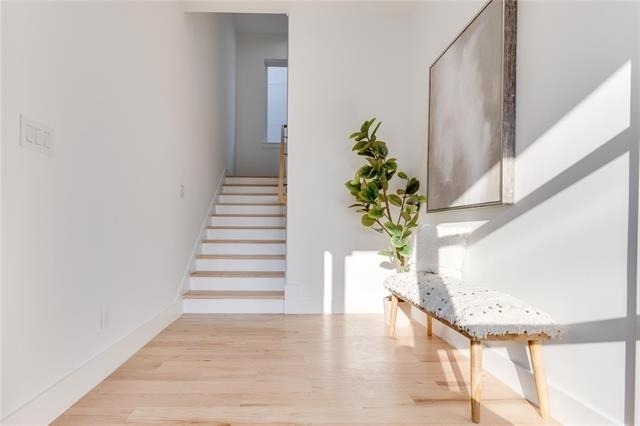 2336 N Carroll Avenue - Photo 28