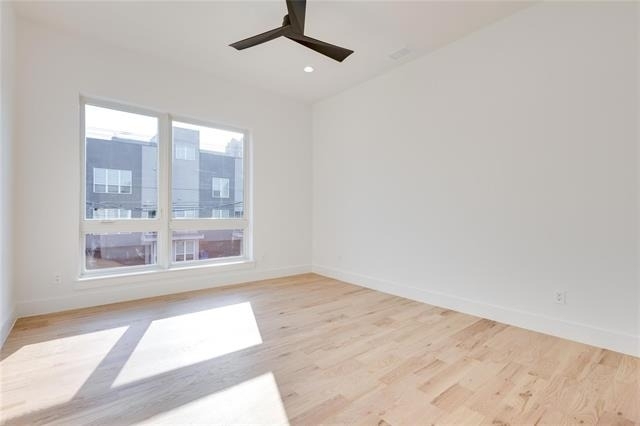 2336 N Carroll Avenue - Photo 29