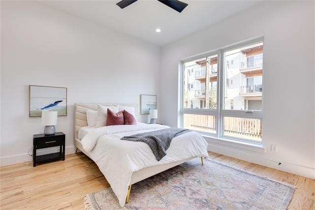 2336 N Carroll Avenue - Photo 7