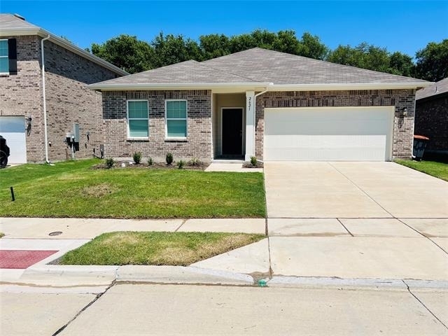 2621 Silver Leaf Lane - Photo 0