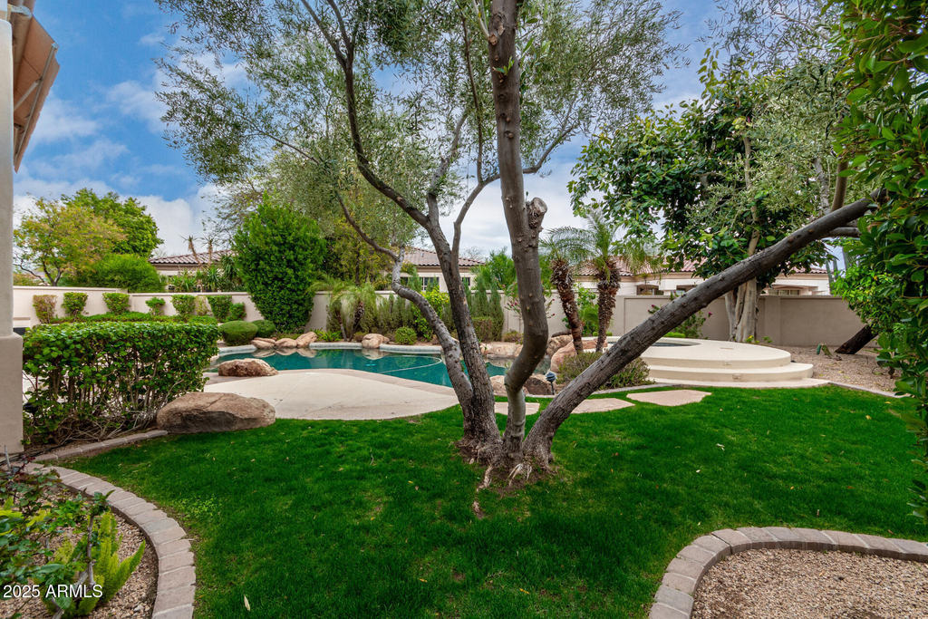 8317 E Feathersong Lane - Photo 4