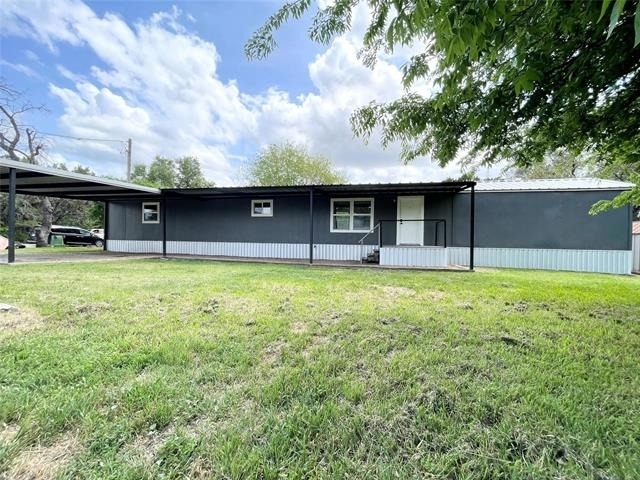 433 Capricorn Drive - Photo 1