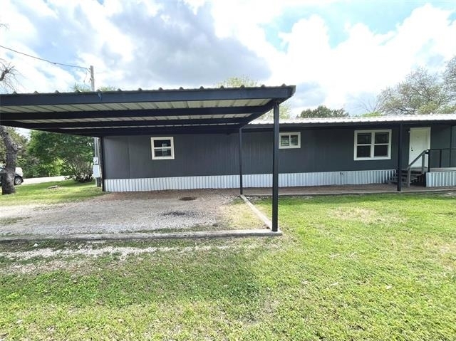 433 Capricorn Drive - Photo 2