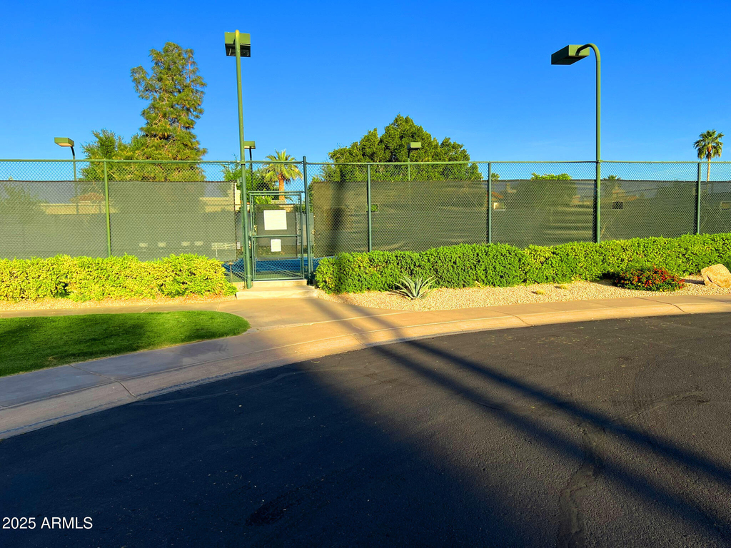7884 E Horseshoe Lane - Photo 17