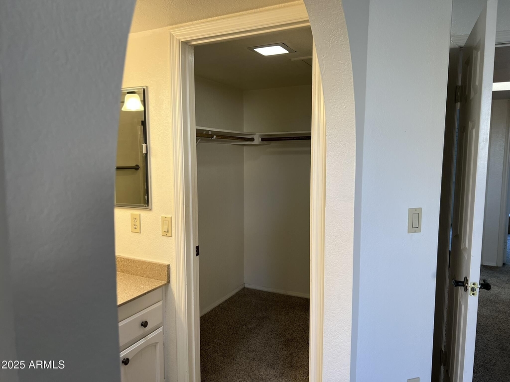 7884 E Horseshoe Lane - Photo 5