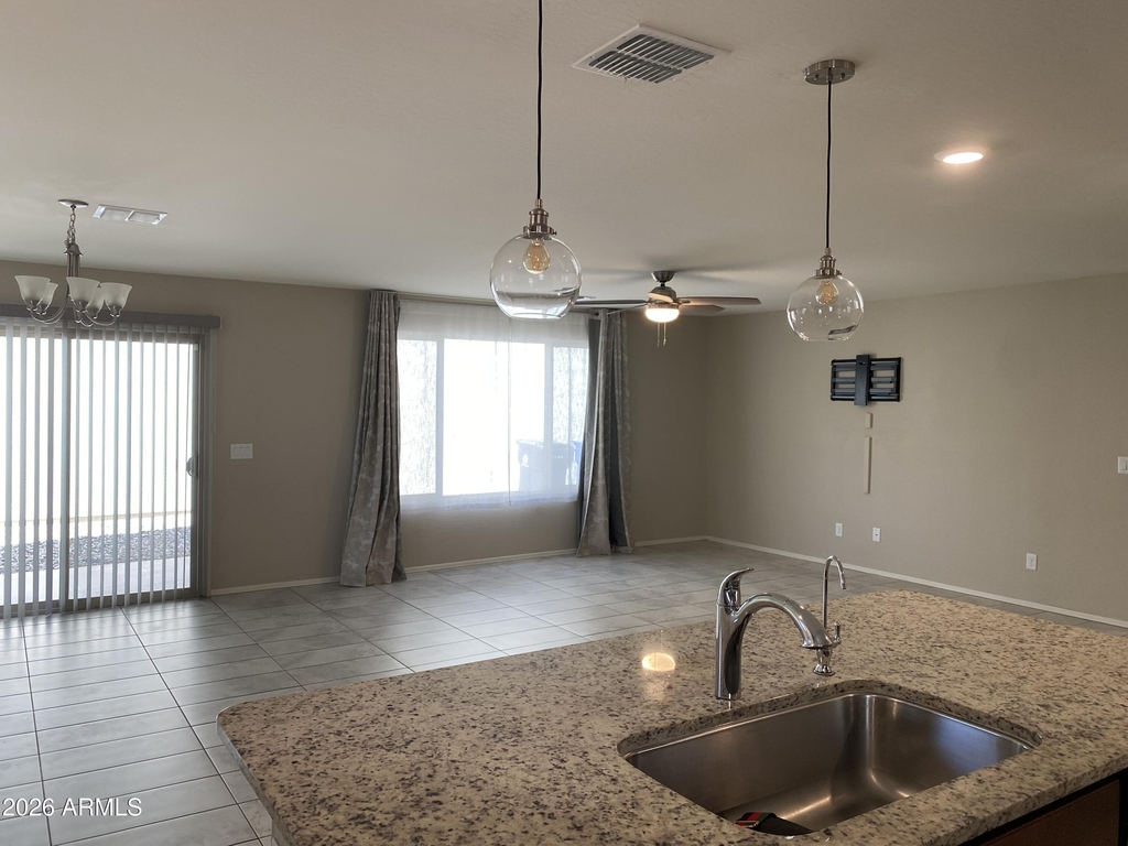 16668 W Sierra Street - Photo 7