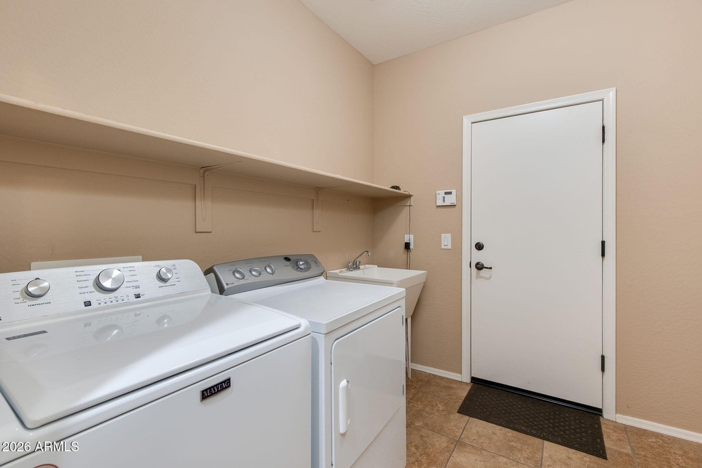 613 W Stanley Avenue - Photo 32