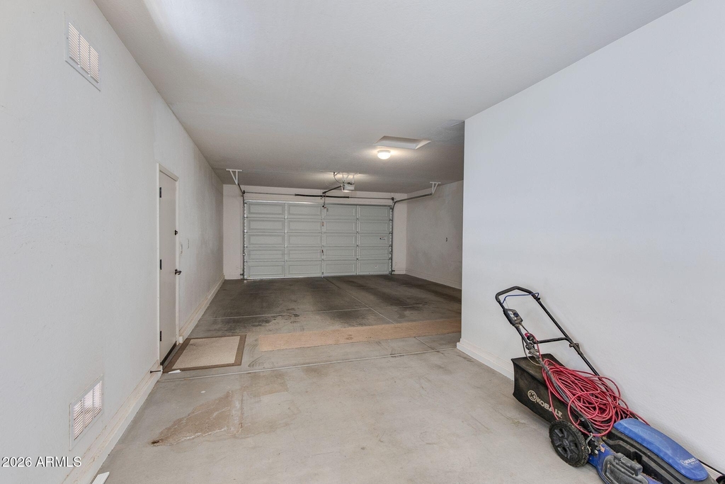 613 W Stanley Avenue - Photo 34