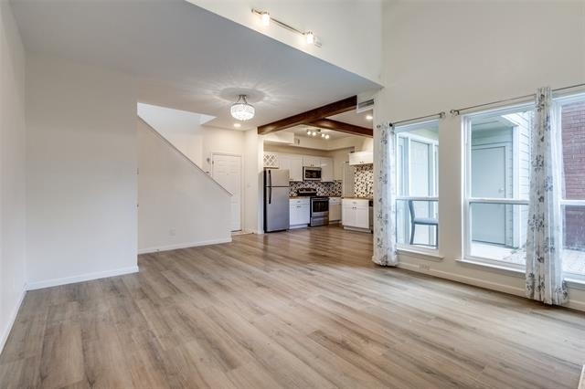 8404 Forest Lane - Photo 3