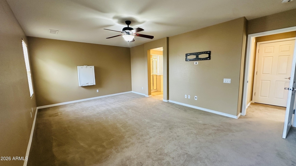 2138 W Marconi Avenue - Photo 15