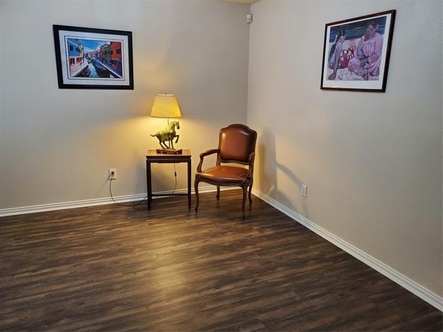 5005 Boxwood Lane - Photo 3