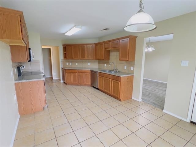 1210 Antoinette Drive - Photo 3