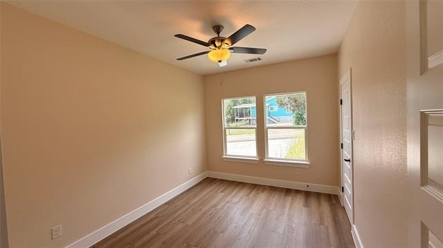 2619 Creekview Drive - Photo 5
