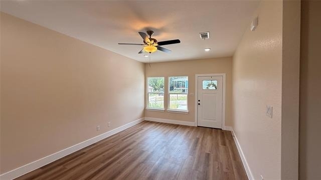 2619 Creekview Drive - Photo 4