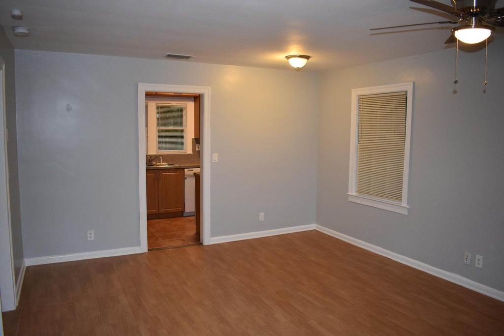 940 Bignonia Road - Photo 2
