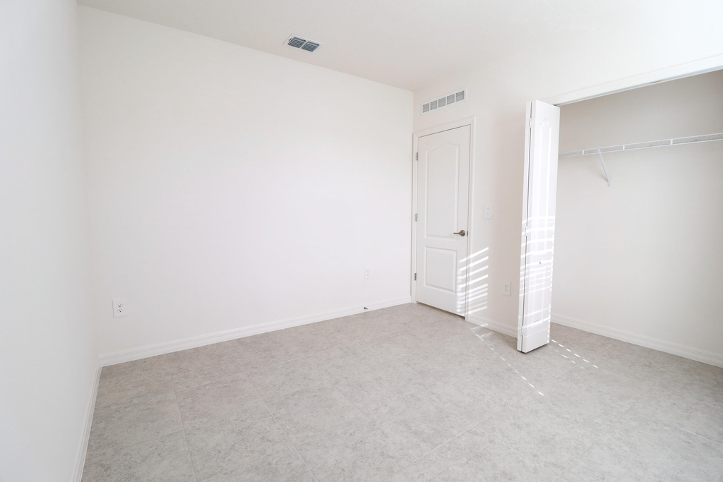 2061 Se Mantua Street - Photo 13