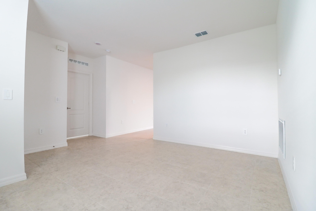 2061 Se Mantua Street - Photo 7