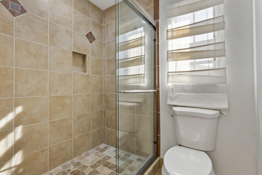 2900 Olivewood Terrace - Photo 13