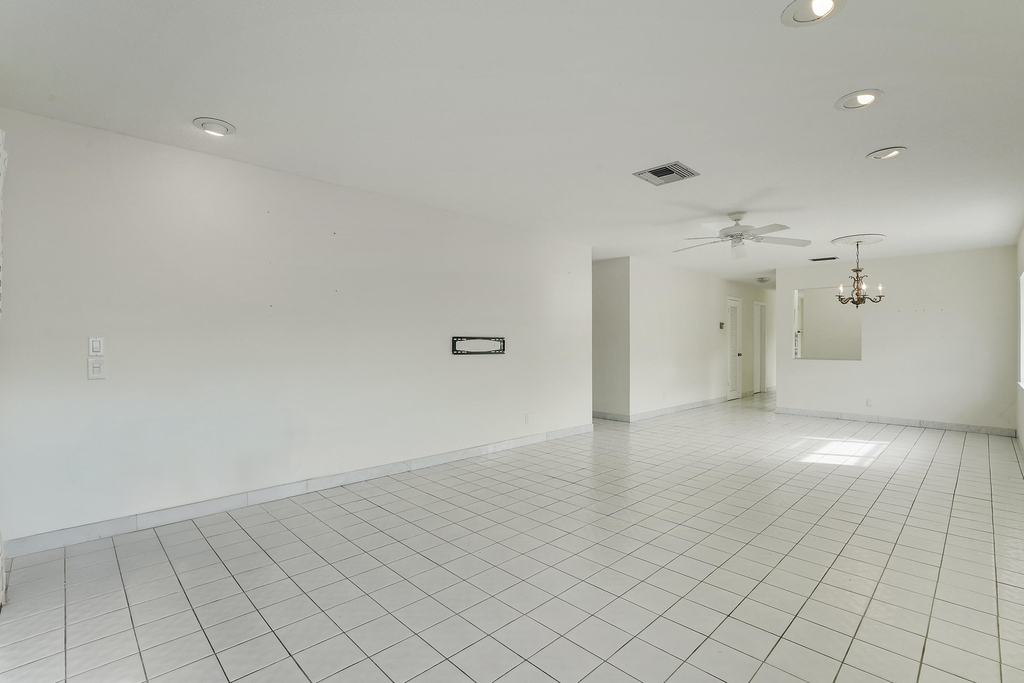 13679 Date Palm Court - Photo 19