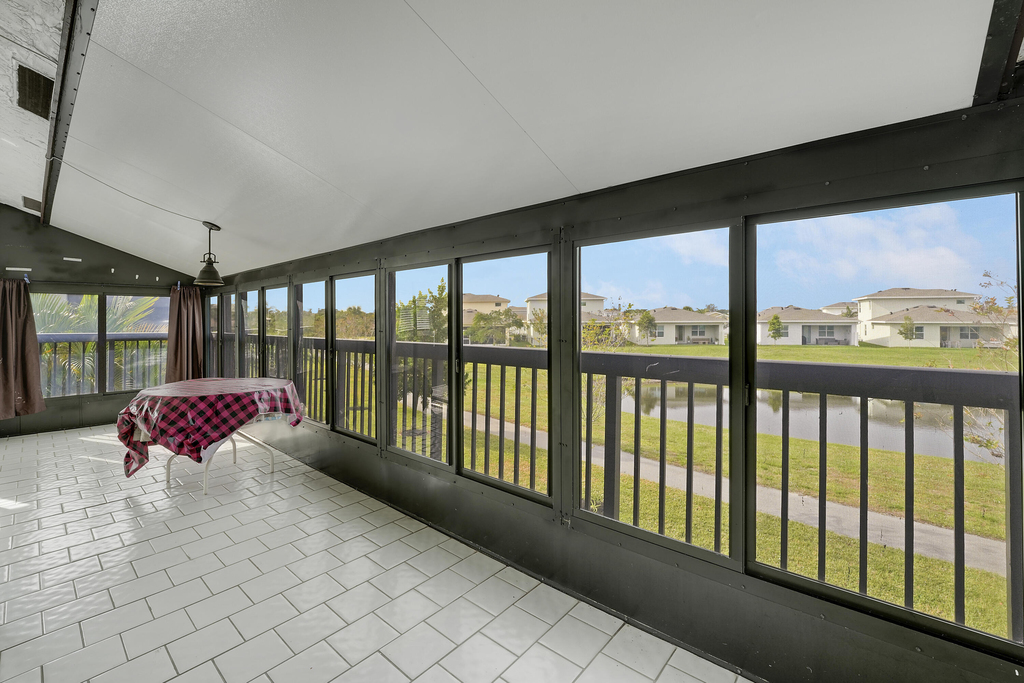 13679 Date Palm Court - Photo 2