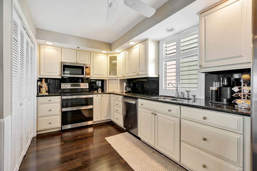 100 S Beach Road - Photo 16