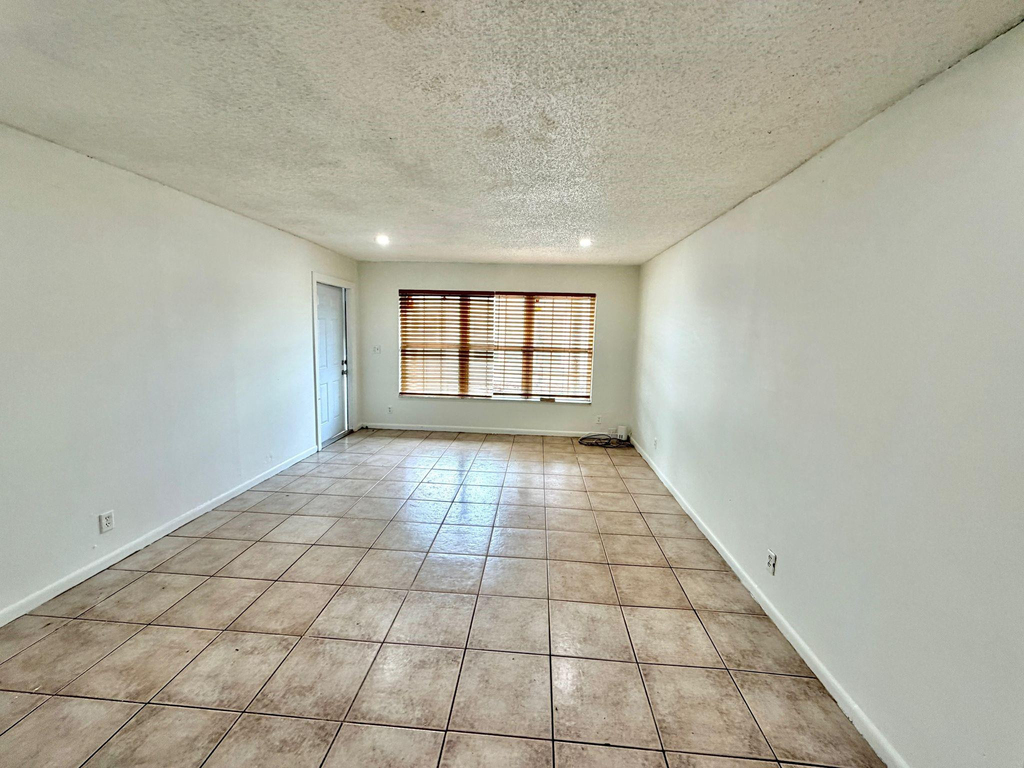 5730 Nw 27th Court - Photo 13