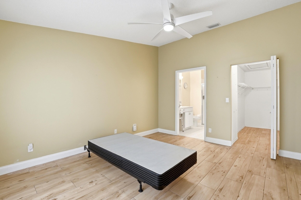 9363 Bridgeport Drive - Photo 17