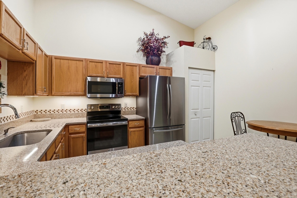 9363 Bridgeport Drive - Photo 13