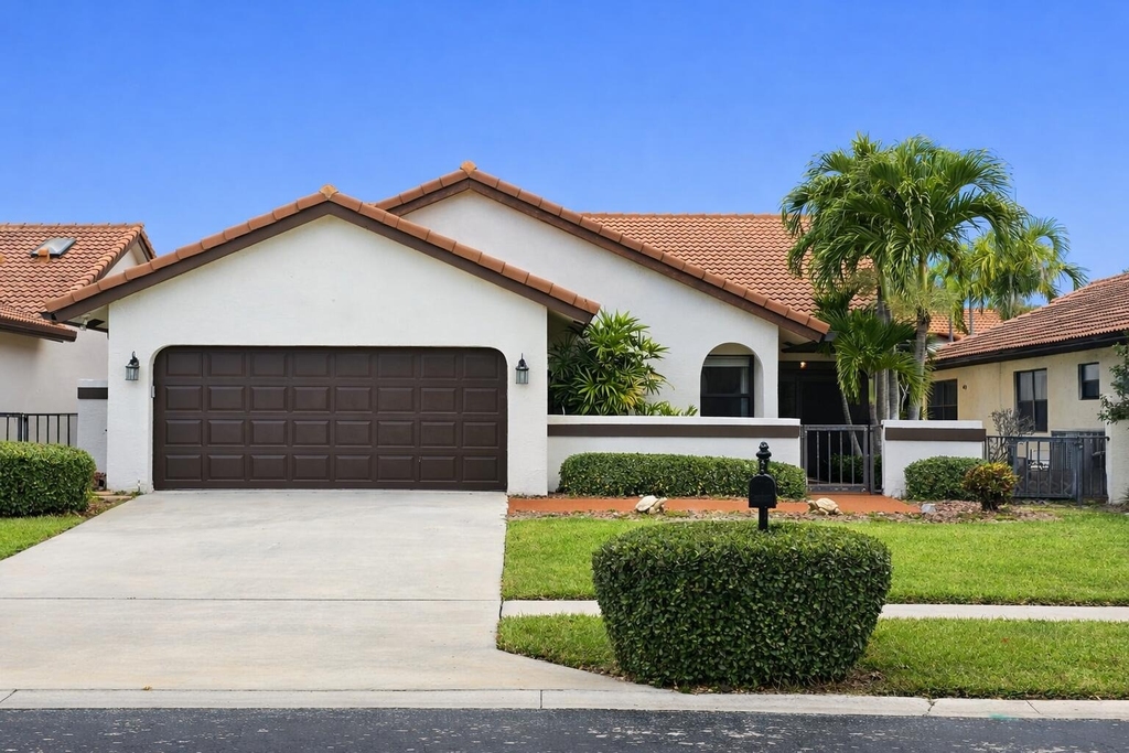 21583 Villa Nova Drive - Photo 0