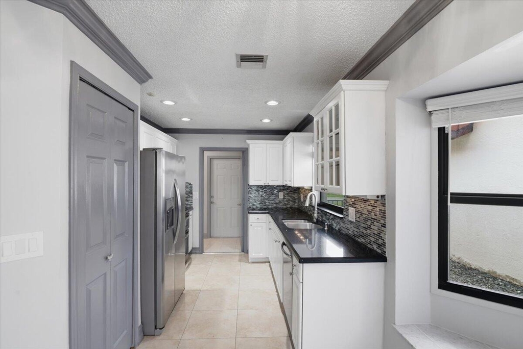 21583 Villa Nova Drive - Photo 15
