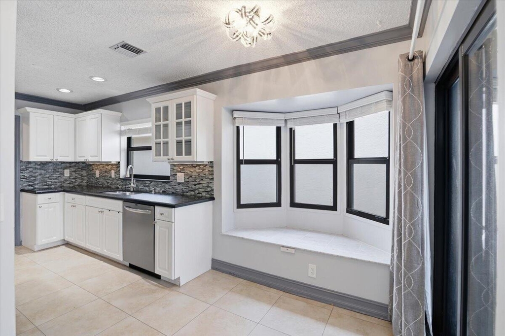 21583 Villa Nova Drive - Photo 14