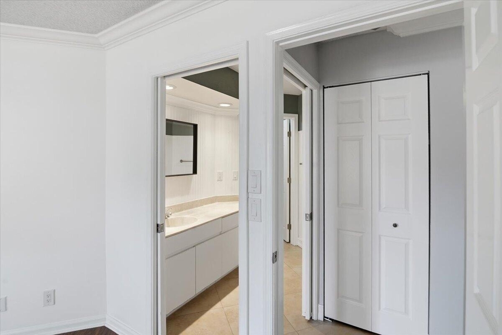 21583 Villa Nova Drive - Photo 38