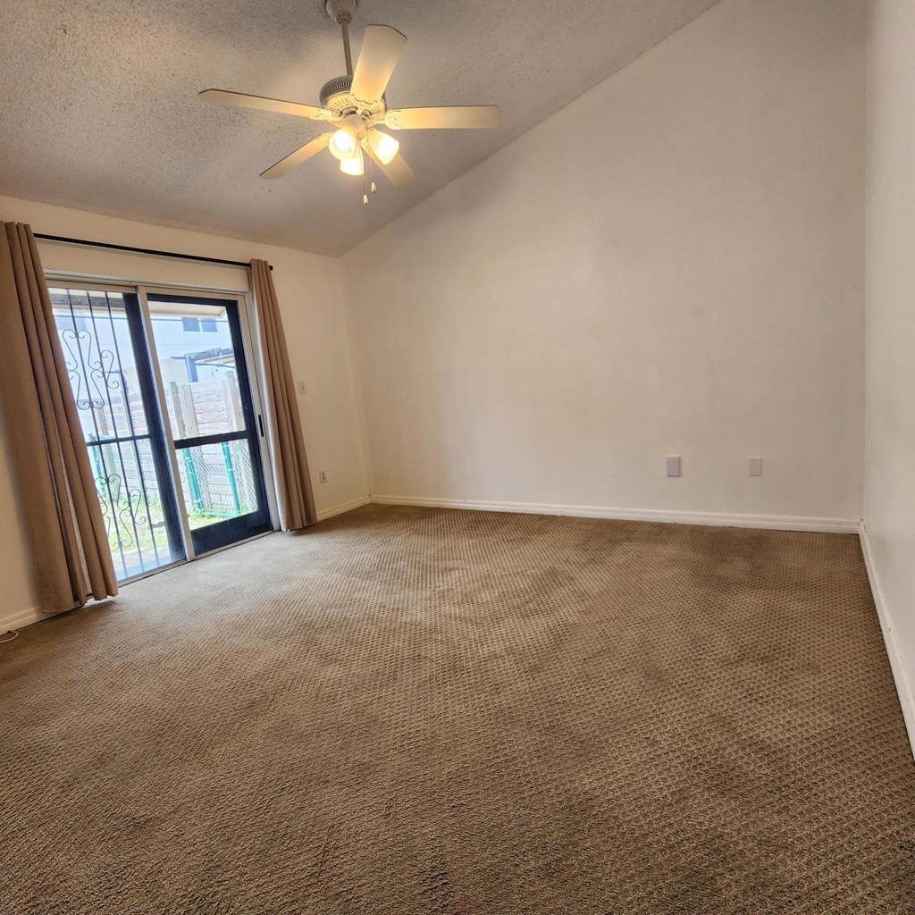 500 Ne 3rd Street - Photo 19