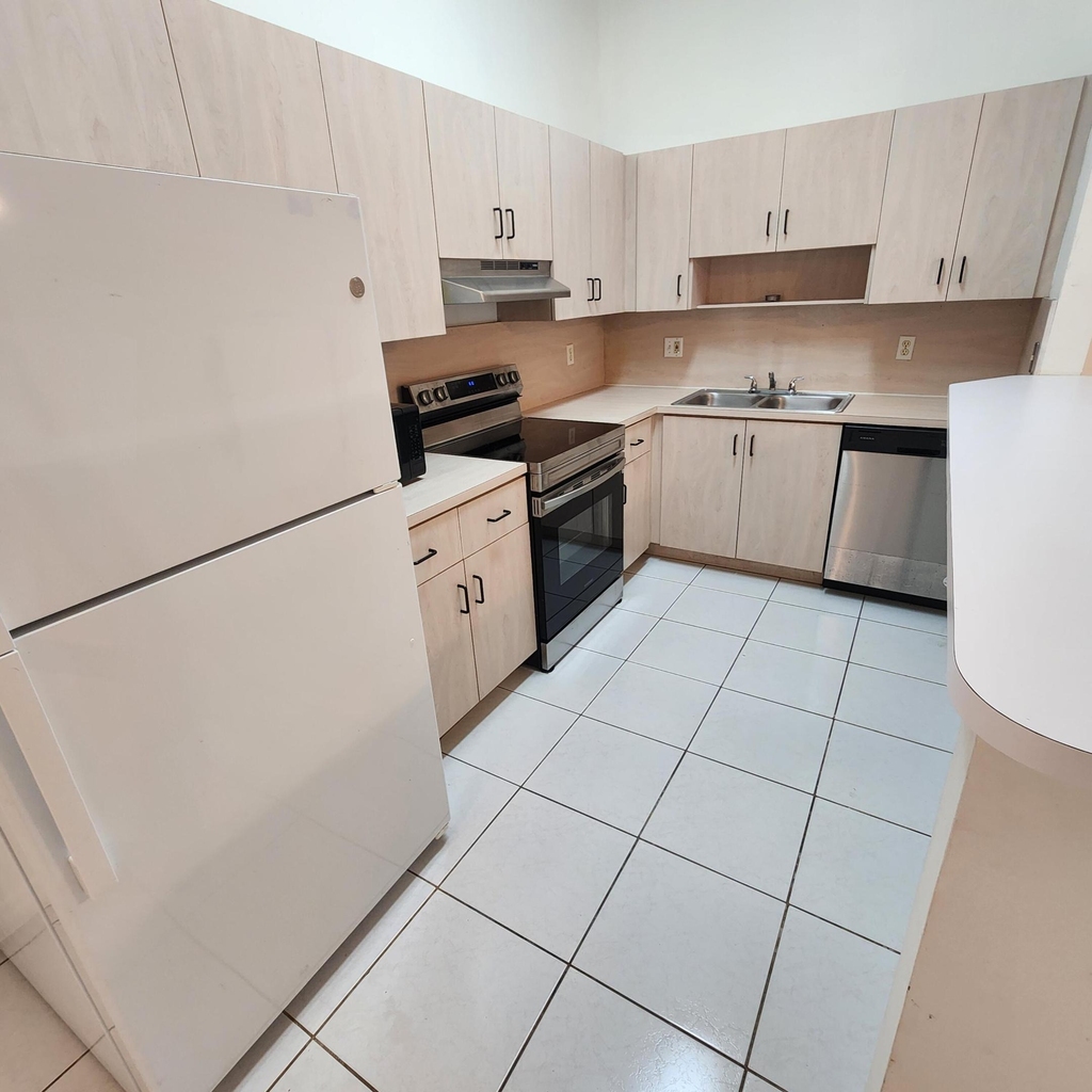 500 Ne 3rd Street - Photo 3